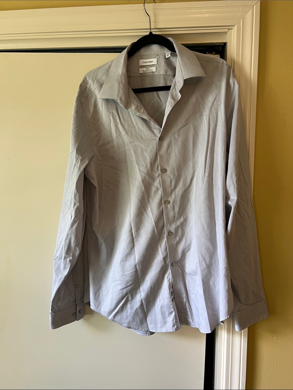 Calvin Klein Light Gray Men's Button-Up Shirt XL